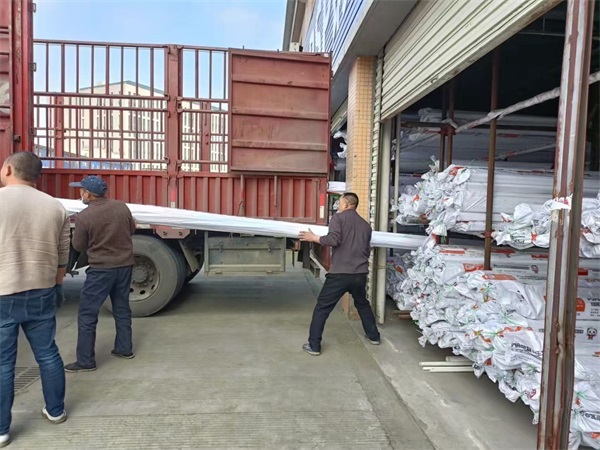 PSP熱水鋼塑復(fù)合管高效節(jié)能守護(hù)您的家庭